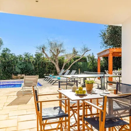 Julianne By וילה