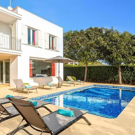 Vila Julianne By Cala'N Blanes (Menorca)